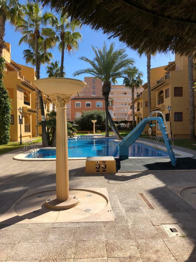 Modern Apartment Near The Beach La Mata  Luaran gambar